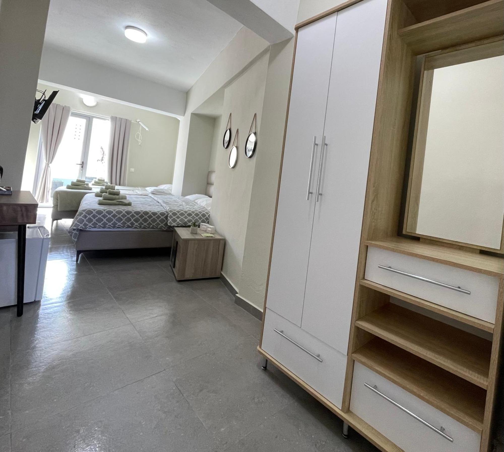 Sea Side Rooms Rhodes City Exterior foto
